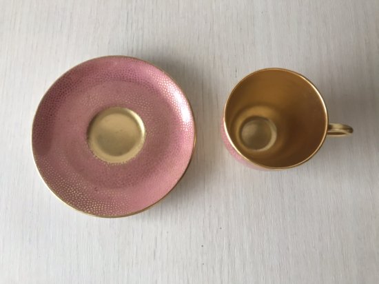 コールポート　ピンクモザイクとゴールドのデミタス　カップ＆ソーサー　1750年製