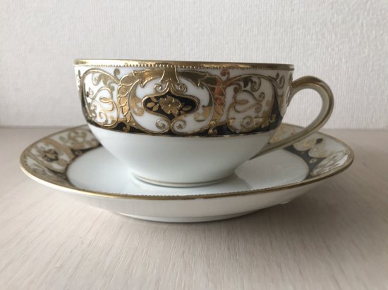 オールドノリタケ　黒と金彩のアールヌーボー文様カップ＆ソーサー