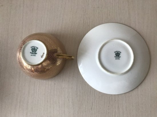 コールポート　ピンクモザイクとゴールドのティーカップ＆ソーサー