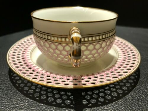 セーブル（sevres）透かし技術を使ったポンパドールピンクと金彩の