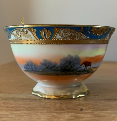 日本製ノリタケ　金彩　磁器トリオ（コテージ＆木のデザイン　豪華な金彩）