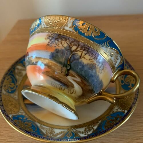 日本製ノリタケ　金彩　磁器トリオ（コテージ＆木のデザイン　豪華な金彩）