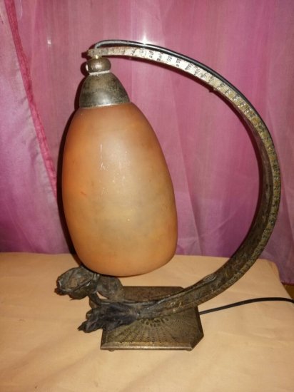 ドームナンシー （ドーム兄弟）アンティークランプ 　常夜灯２