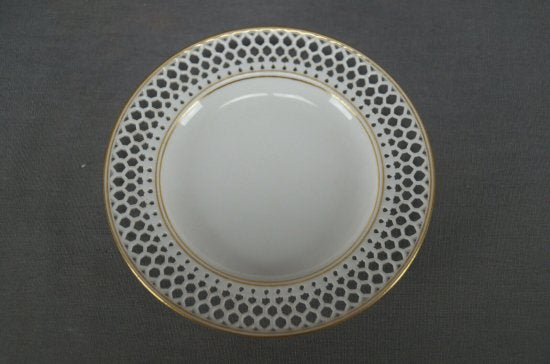 セーブル SEVRES 網目模様二層作り　白と金のカップ＆ソーサー 1878-1882年代