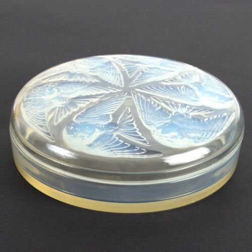 ルネ・ラリック　ステンドガラスの蓋付きボックス　Mensanges