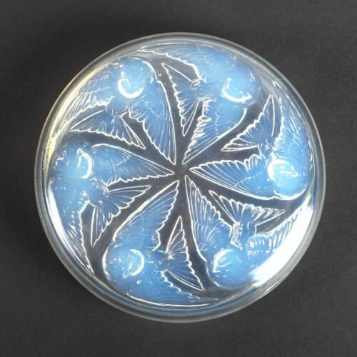 ルネ・ラリック　ステンドガラスの蓋付きボックス　Mensanges