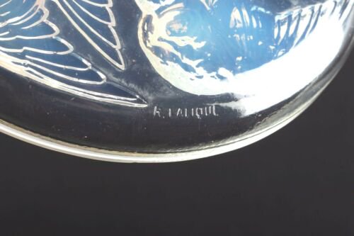 ルネ・ラリック　ステンドガラスの蓋付きボックス　Mensanges