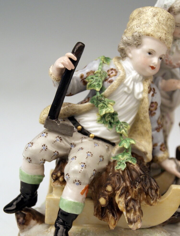 マイセン人形　『四季』冬の寓意 子供たち フィギュリン マルコリーニ時代（1800年ころ）型番号G94