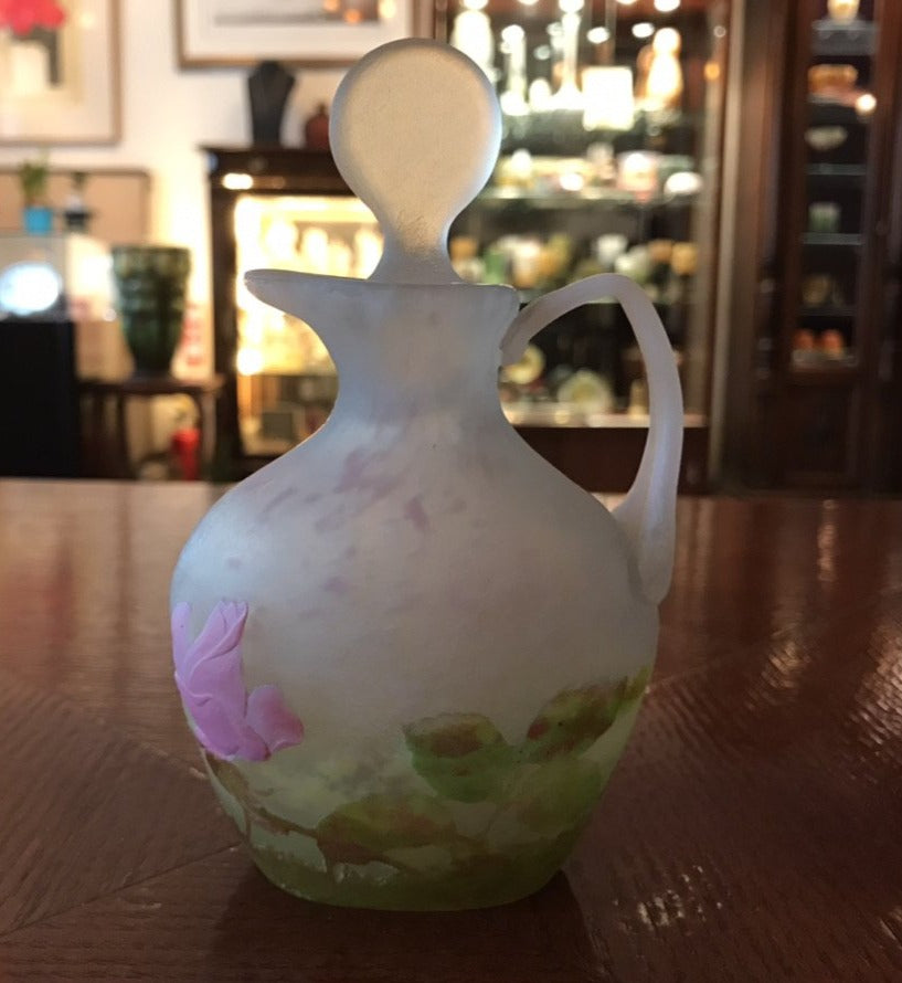 ドーム兄弟（ドームナンシー ）薔薇の水差し