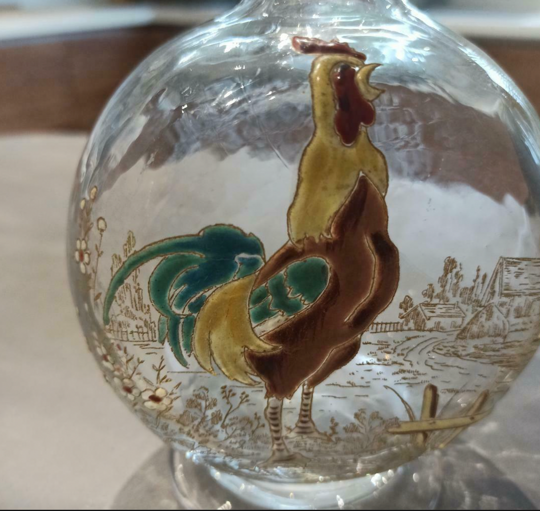 1900年作　エミールガレ　エナメル技法が使われた雄鶏のデカンタ
