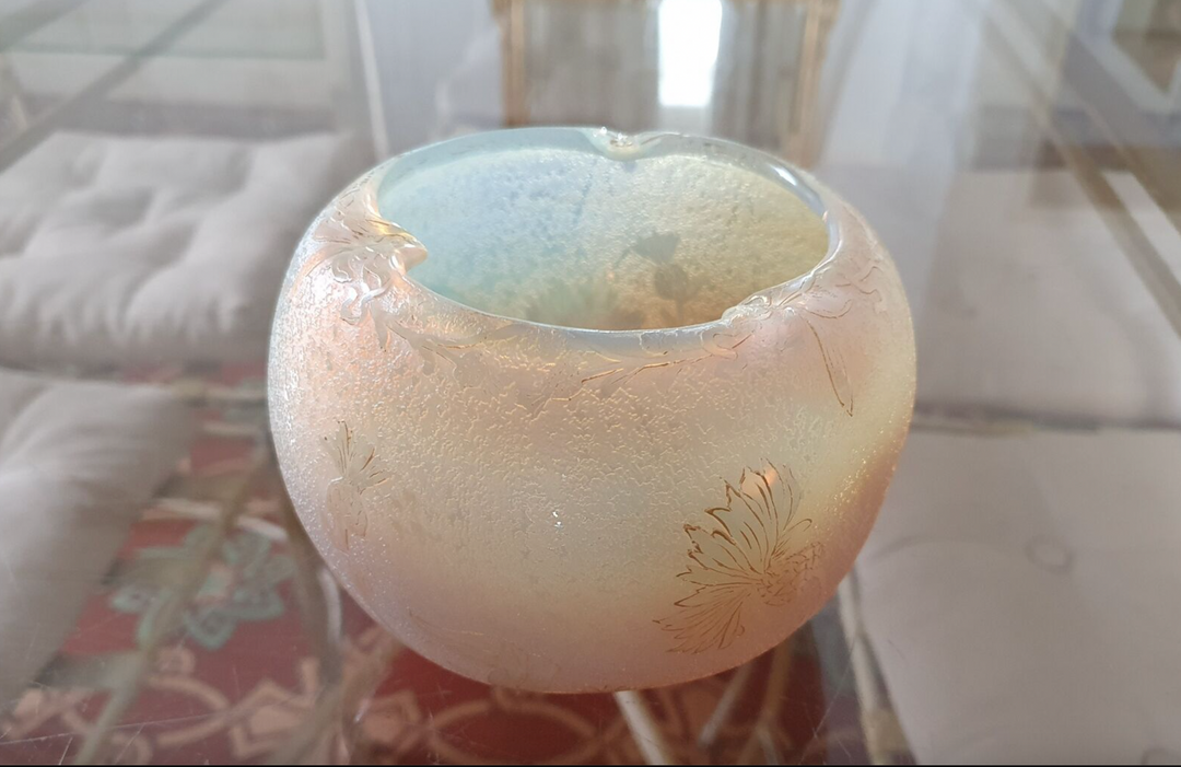 ドーム兄弟（ドームナンシー）菊の花の器型花瓶