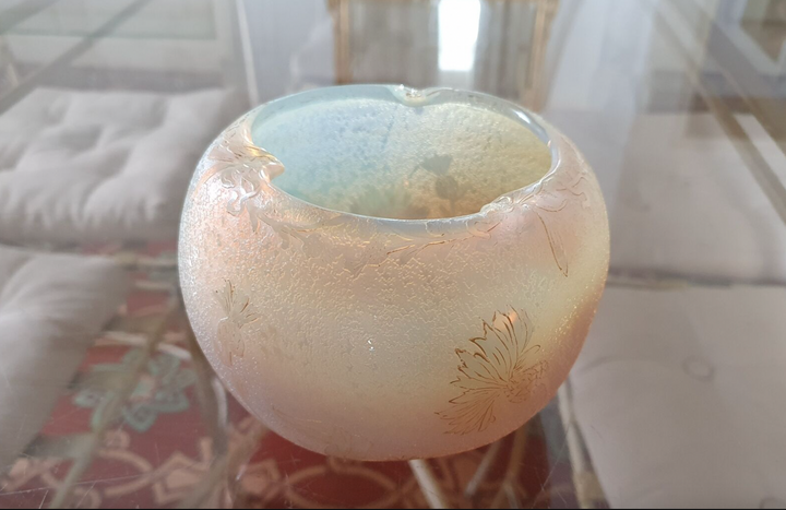 ドーム兄弟（ドームナンシー）菊の花の器型花瓶