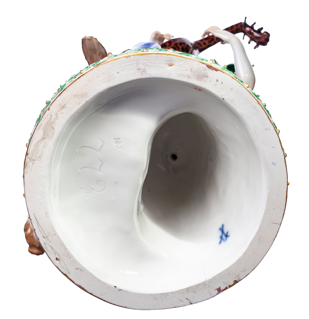 マイセン人形 フィギュリン 女神テルプシコラー – アンティーク