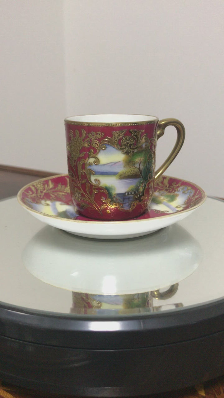 オールドノリタケ　アールヌーボー文様　ルビーレッドのコーヒーカップ＆ソーサー