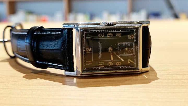 1943年製 ジャガールクルト　レクタンギュラー型 手巻きヴィンテージウォッチ