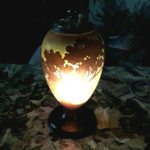 エミールガレ　風景が描かれたアンティークテーブルランプ（ベッドサイドランプ）