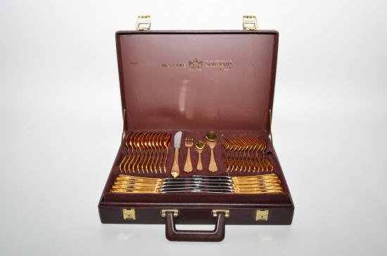 ００２　２４金プレート　カトラリー７０本セット　ケース付き