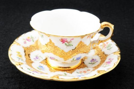 ０５１　マイセン(meissen)　Bフォーム　グランツゴールド　カップ＆ソーサー