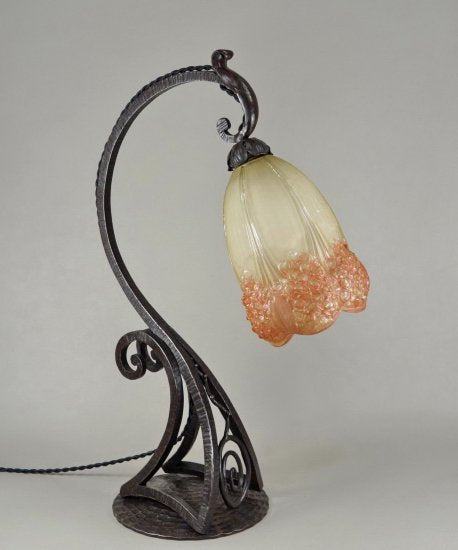 フランスのガラス工芸家　ミューラー兄弟紫陽花の花柄のブロンズランプ テーブルランプ