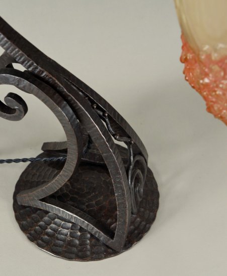 フランスのガラス工芸家　ミューラー兄弟紫陽花の花柄のブロンズランプ テーブルランプ