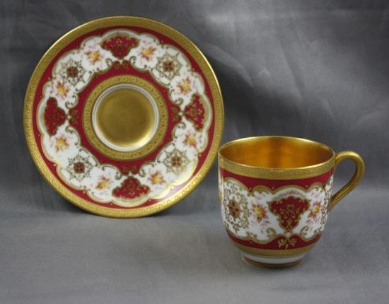 ０４８　花柄のデミタスカップ＆ソーサー