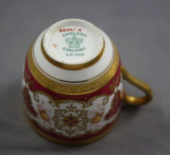 ０４８　花柄のデミタスカップ＆ソーサー