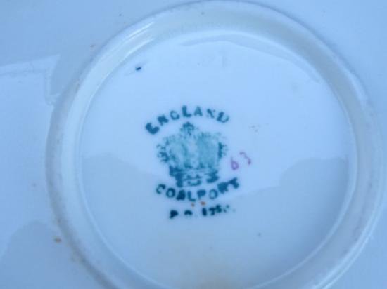 ０４７　コールポート　グリーンジュエルのデミタスカップ＆ソーサー