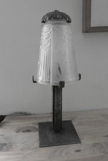 ０２１　アンティークランプ　アールデコ　ランプ