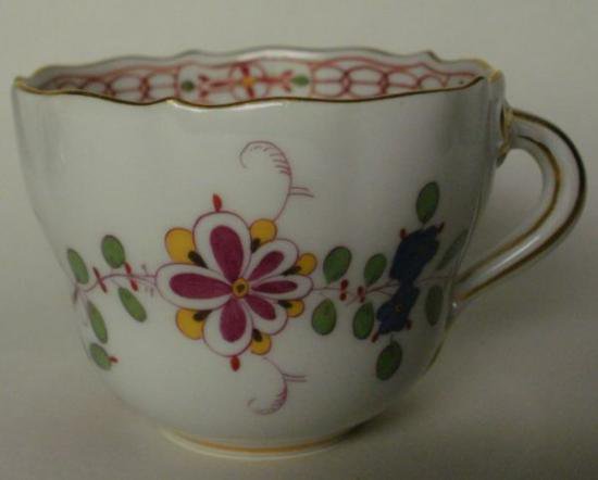 ０１１　マイセン　meissen デミタスカップ＆ソーサー(岩と鳥の絵柄)