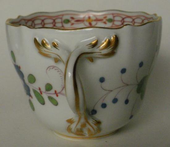 ０１１　マイセン　meissen デミタスカップ＆ソーサー(岩と鳥の絵柄)