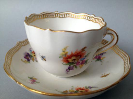 ０２８　マイセン meissen カップ＆ソーサー(ブーケの絵柄)１９世紀の作品