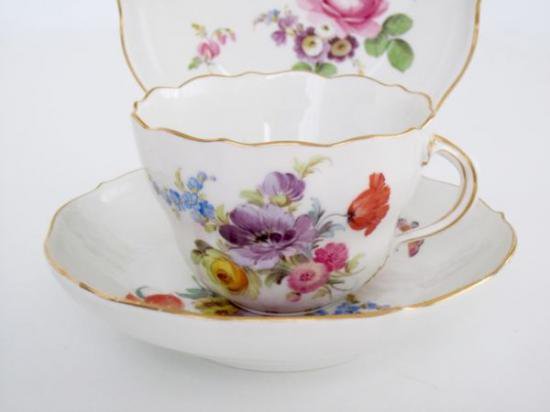 ０３２　マイセン meissen ５つ花のティーカップ＆ソーサーセット