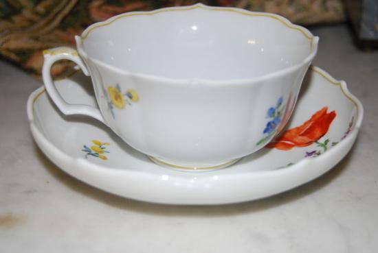 ０３６　マイセン meissen ２つ花のコーヒーカップ＆ソーサー(ポピーの絵柄)