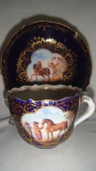 ０４１　マイセン meissen ティーカップ＆ソーサー(馬のいる光景、コバルトブルー＆ゴールド)　新品同様