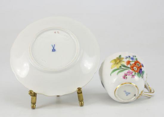 ０４７　マイセン meissen デミタスカップ＆ソーサー(花の絵柄)1947-73の作品