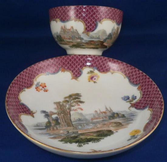 ０６９　マイセン meissen　カップ＆ソーサー(風景画の絵柄)