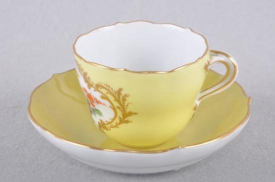 ０７５　マイセン meissen エスプレッソカップ(黄色の地色にブーケの絵柄)1級品