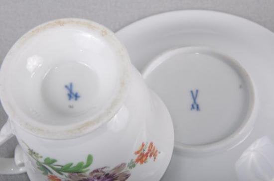 １００　マイセン　meissen ２つ花のカップ＆ソーサー(花の絵柄　コレクターズ)1級品
