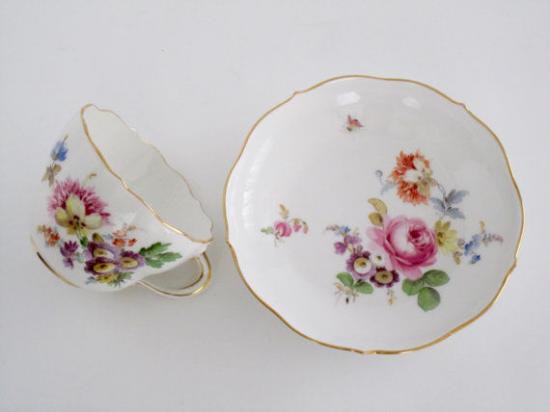 １０１　マイセン　５つ花のティーカップ＆ソーサーセット　コレクター