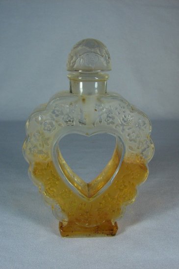 ０６０　ルネラリック  Rene Lalique ×ニナリッチ、クール・ジョア共作香水瓶