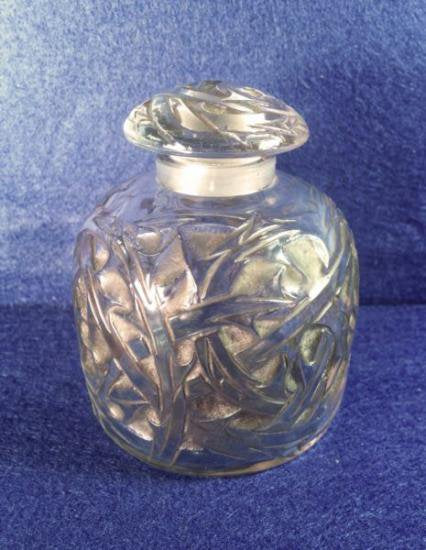 フランスサビノガラスアンティーク香水瓶アール・ヌーヴォー花の神々