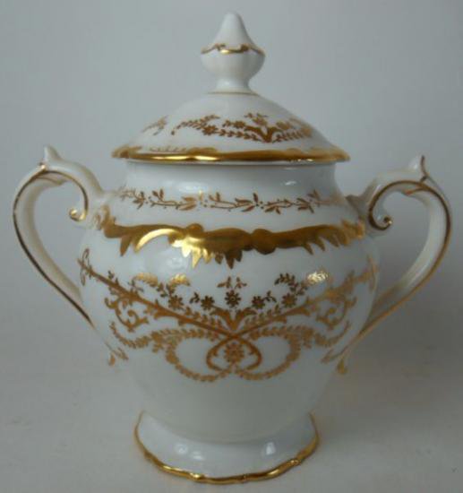 １０７　ボーンチャイナ　ANNIVERSARYパターンの蓋つきシュガーボウル