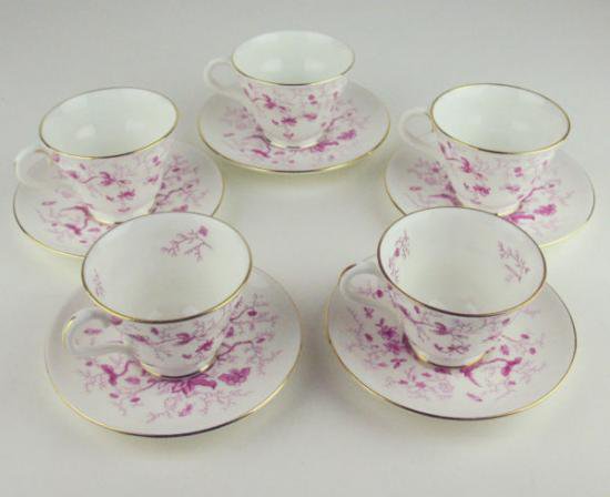 １０４　CAIROパターンのデミタスカップアンドソーサー５個セット