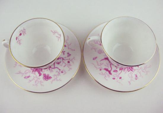 １０４　CAIROパターンのデミタスカップアンドソーサー５個セット