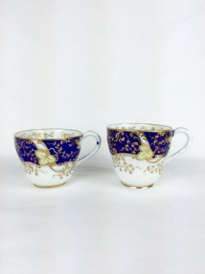 １００　ボーンチャイナ　ティーカップ、コーヒーカップ、ソーサー