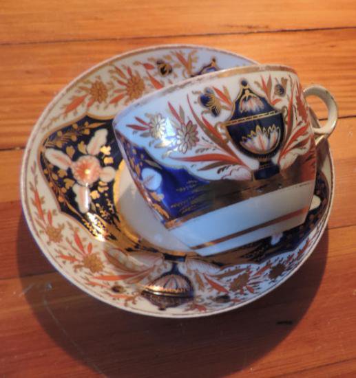 ０８６　ポーセリン　ティー/コーヒーカップアンドソーサー