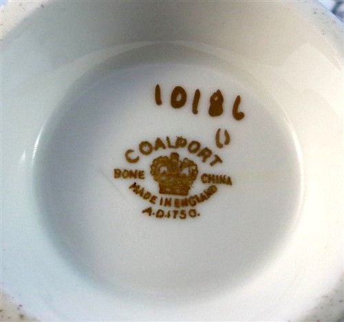 ０８３　ティーカップアンドソーサーのセット