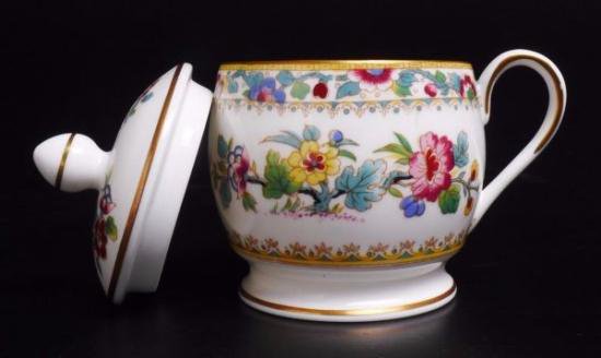 ０８０　MING ROSEパターンの蓋つきボット　Pot de Creme pot