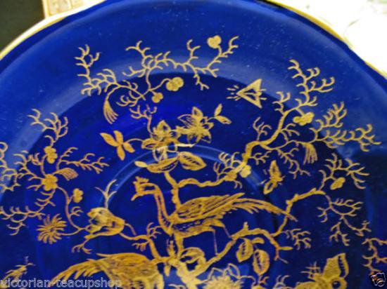 ０７４　ボーンチャイナ　CAIROパターンのティーカップアンドソーサー