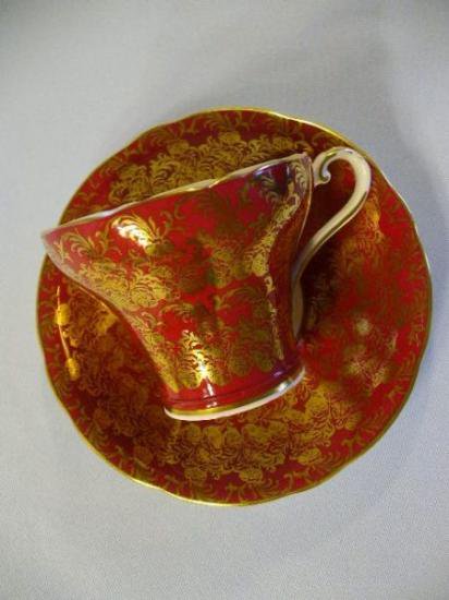 ０１６　エインズレイ　アサガオの絵柄(ルビーレッド)　カップ&ソーサー